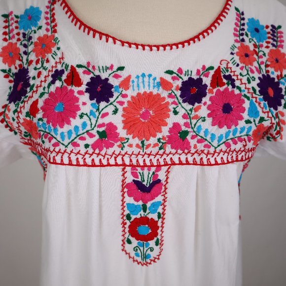 Vtg Mexican Embroidered Floral Caftan Hippie Dress Beach Cover Up Boho Prairie - Picture 2 of 5